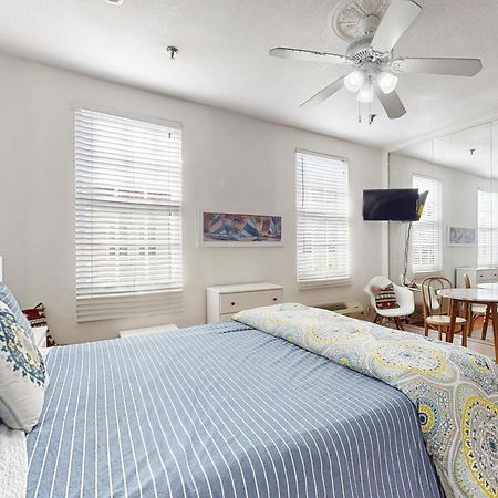 Palm Beach Hotel & Sunrise Cottage Екстер'єр фото