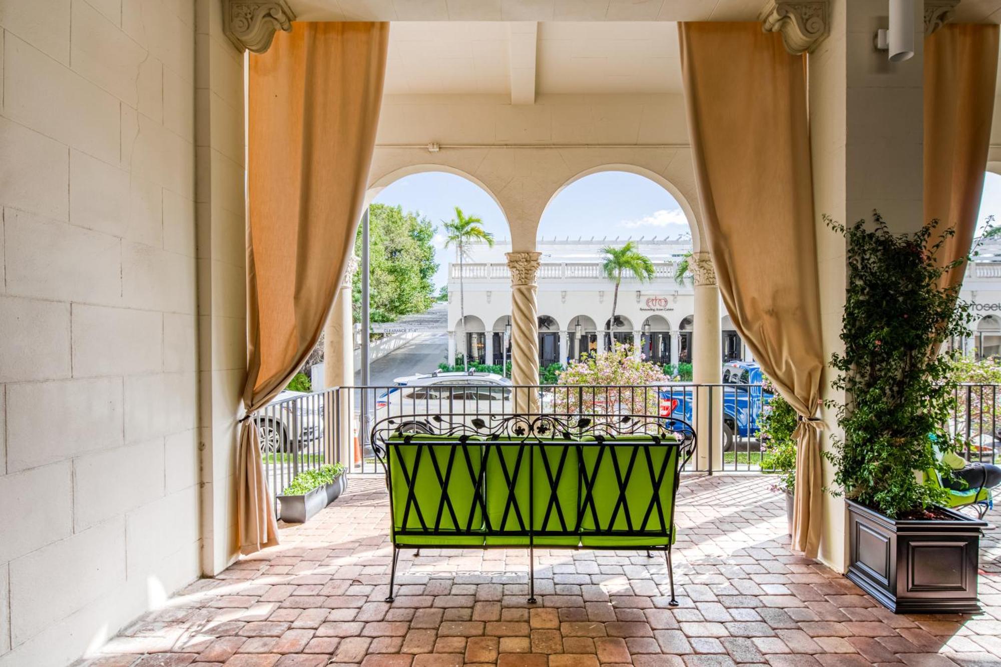 Palm Beach Hotel & Sunrise Cottage Номер фото
