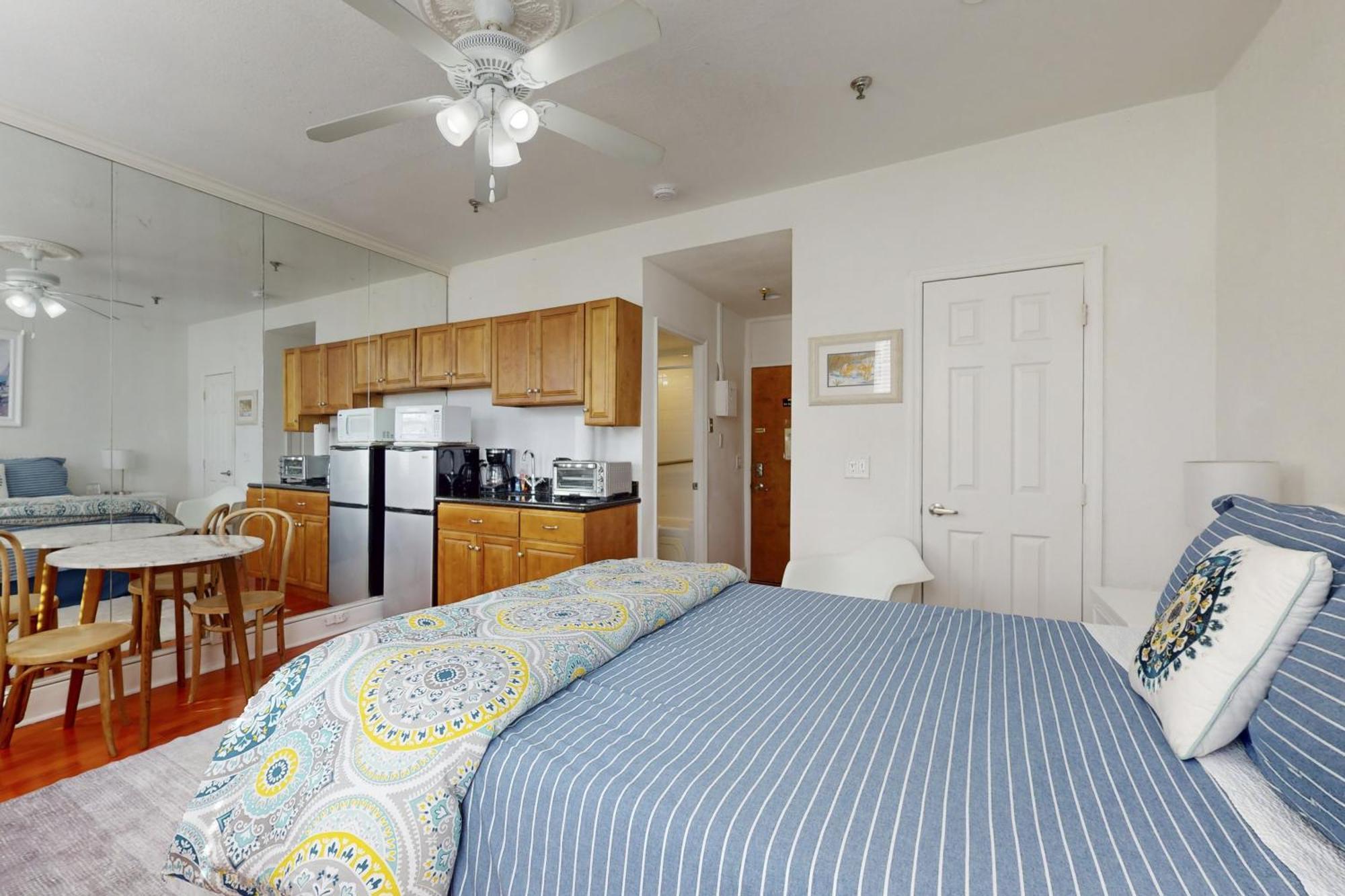 Palm Beach Hotel & Sunrise Cottage Екстер'єр фото